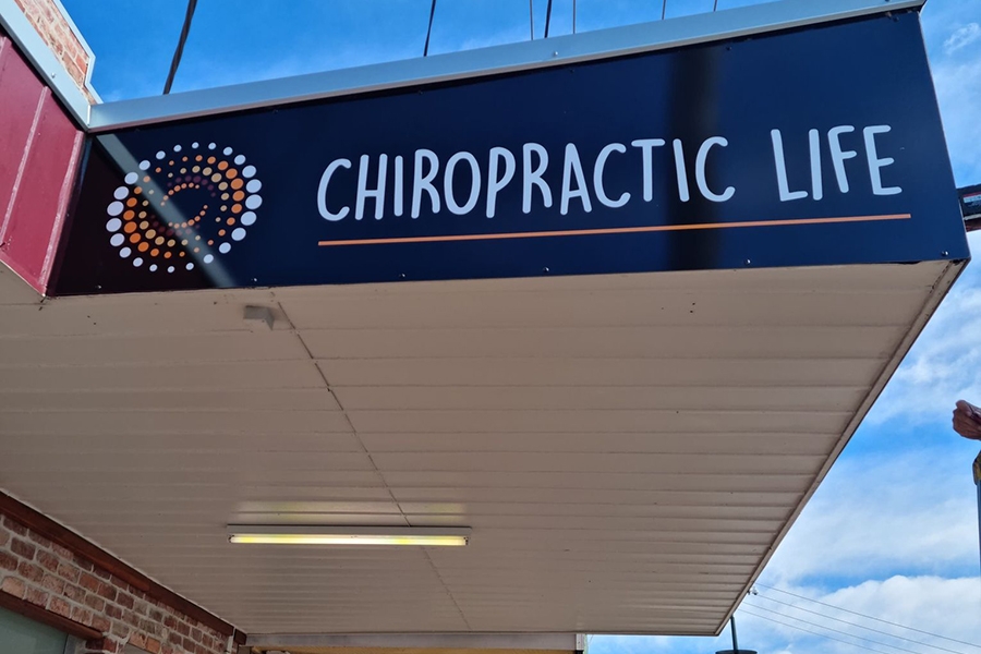 shopfront building signage flagstone browns plains jimboomba